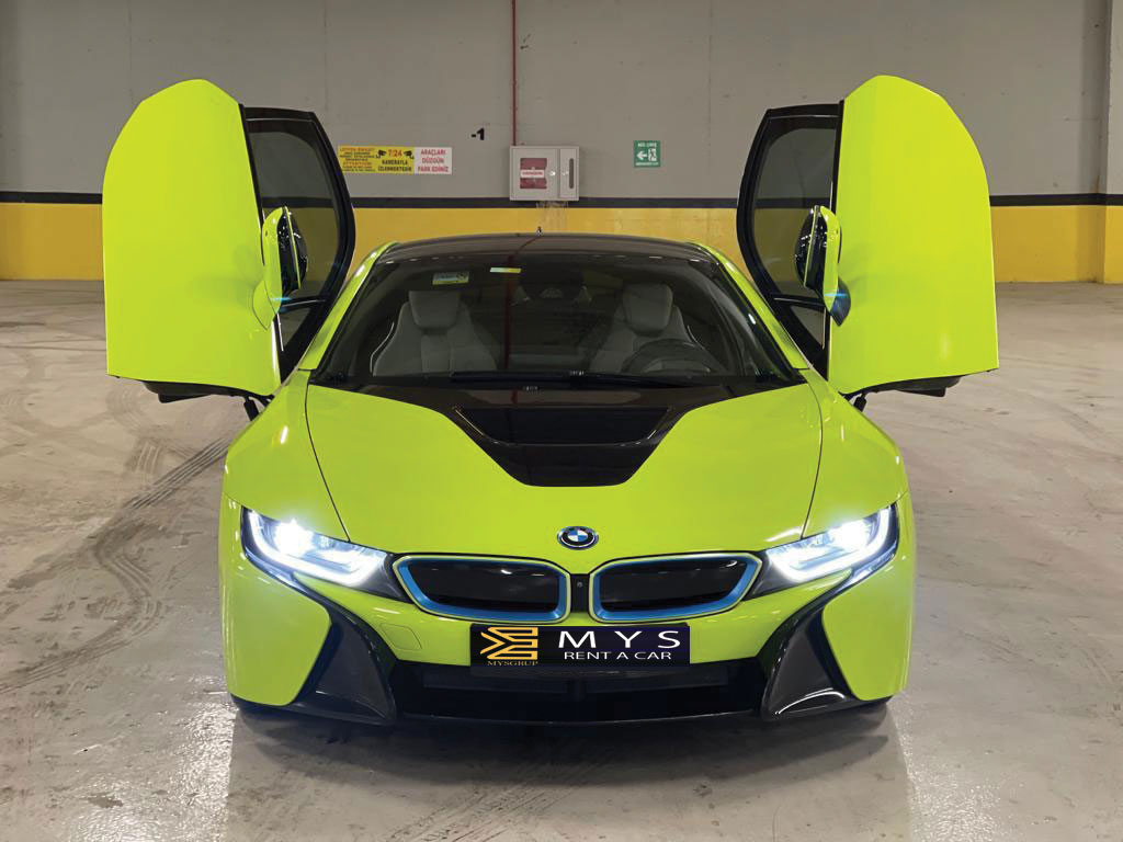 BMW İ8